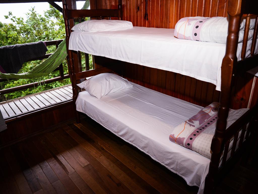 Explorer Hostel *