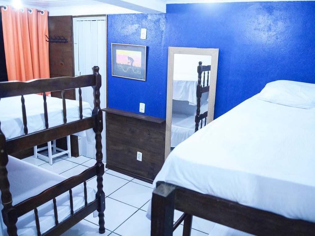 Explorer Hostel *